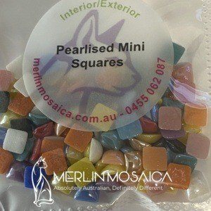 Pearlised Mini Petals (6x12mm)