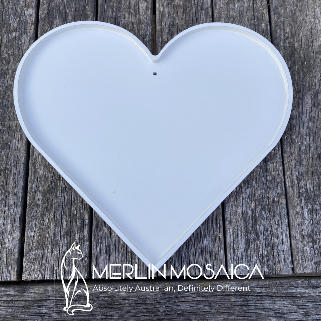 Walled Board – Heart - Merlin Mosaica