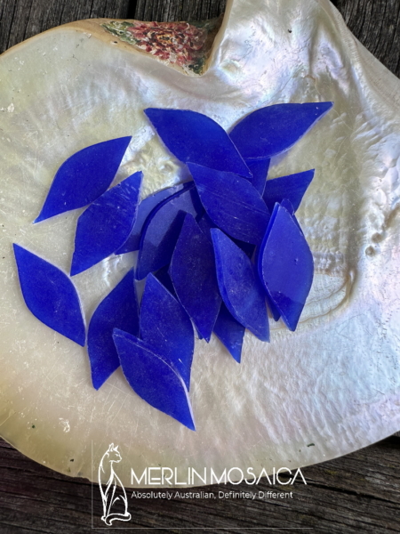 THARWA SMALL PETALS