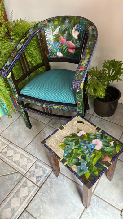 Chair & table - Awan Eveleigh